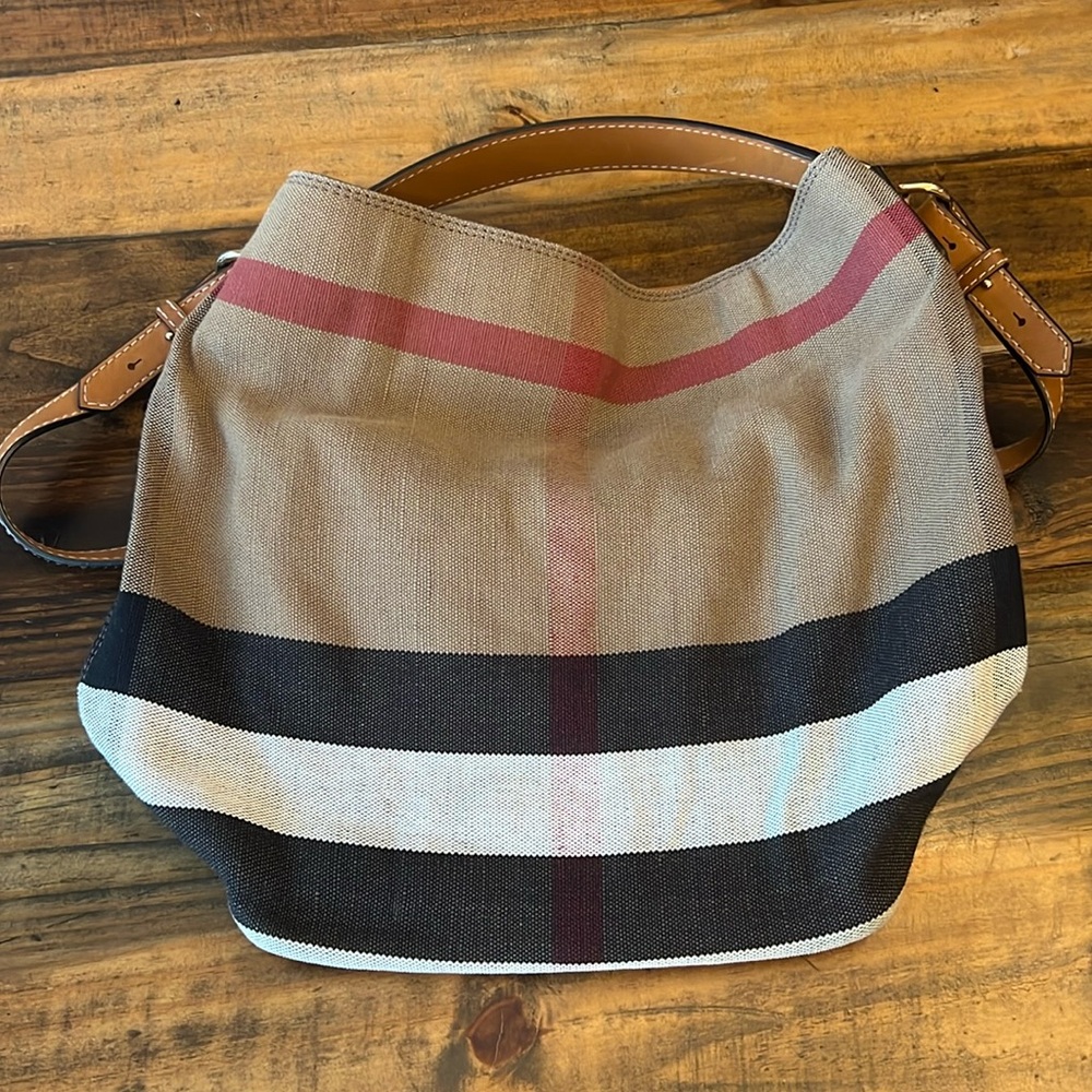 Burberry Canvas Mega Check
Medium Ashby Hobo Saddle with Dust-bag
